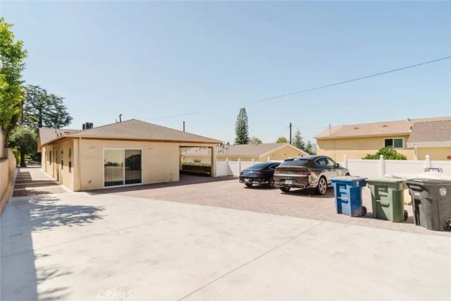 1079 E Elmwood, Burbank, CA 91501