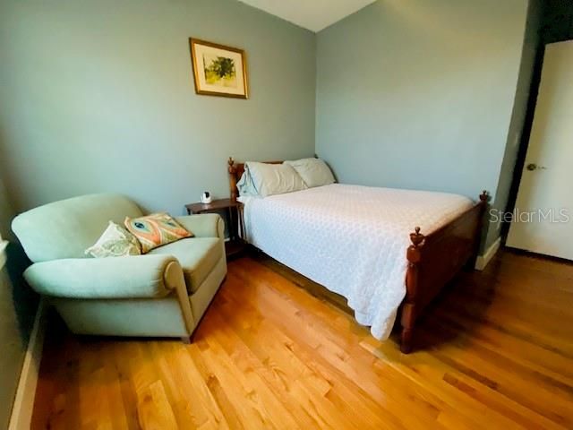 2527 4TH AVENUE N, St Petersburg, FL 33713