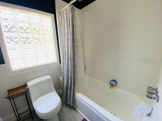 2527 4TH AVENUE N, St Petersburg, FL 33713