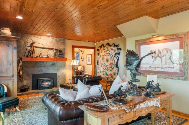 22401 Volcano Hills Rd, Pioneer, CA 95666