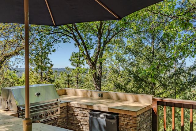 22401 Volcano Hills Rd, Pioneer, CA 95666