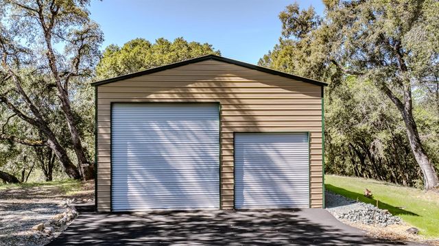 22401 Volcano Hills Rd, Pioneer, CA 95666