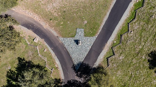 22401 Volcano Hills Rd, Pioneer, CA 95666