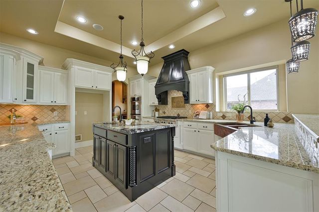 11601 Marbella Drive, Oklahoma City, OK 73173