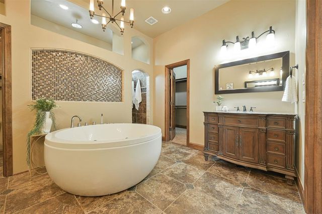 11601 Marbella Drive, Oklahoma City, OK 73173
