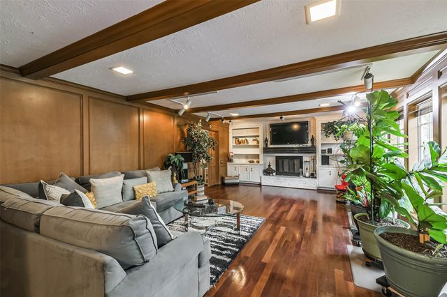 16211 N Greenfield Drive, Spring, TX 77379