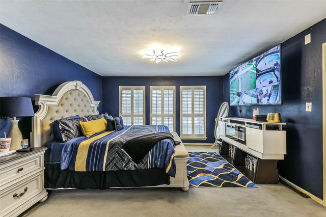 16211 N Greenfield Drive, Spring, TX 77379