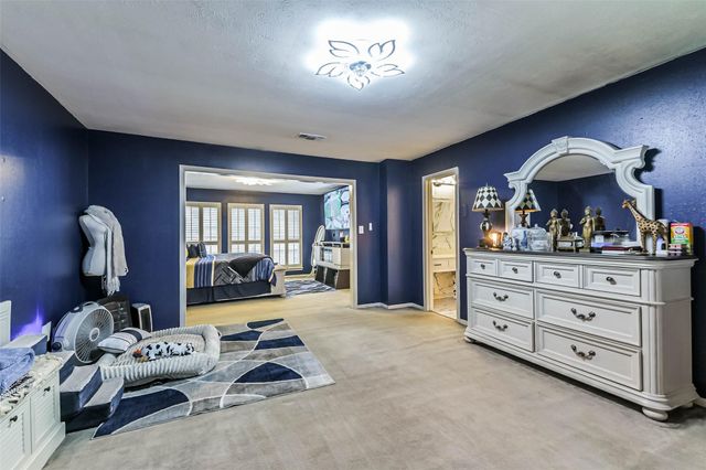 16211 N Greenfield Drive, Spring, TX 77379
