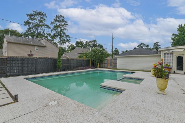 16211 N Greenfield Drive, Spring, TX 77379
