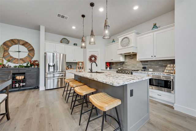 7226 Merlot Place, Grand Prairie, TX 75054