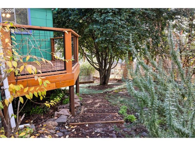 635 Nw 4TH Ave, Myrtle Creek, OR 97457