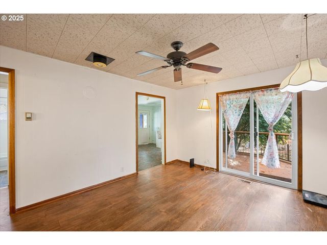 635 Nw 4TH Ave, Myrtle Creek, OR 97457