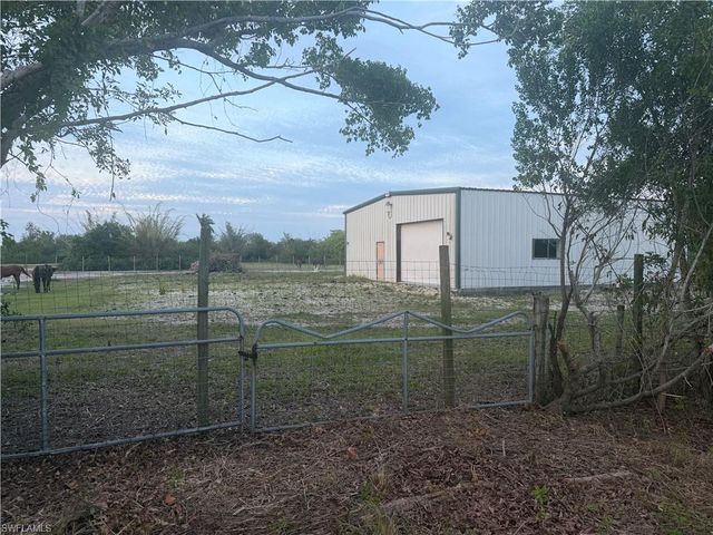 16160 Saddlewood LN, Cape Coral, FL 33991