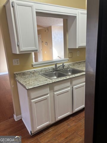 5734 Wellborn Oaks Court, Lithonia, GA 30058
