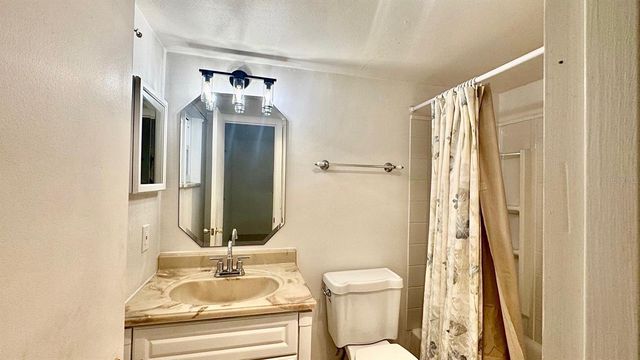 1900 68TH STREET N 106, St Petersburg, FL 33710