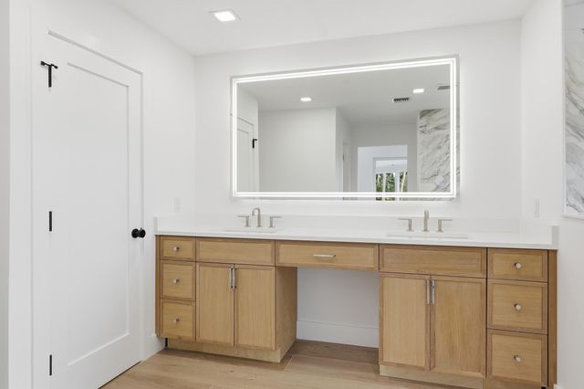 6189 Woodcutter Court, Palm Beach Gardens, FL 33418