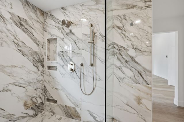 6189 Woodcutter Court, Palm Beach Gardens, FL 33418