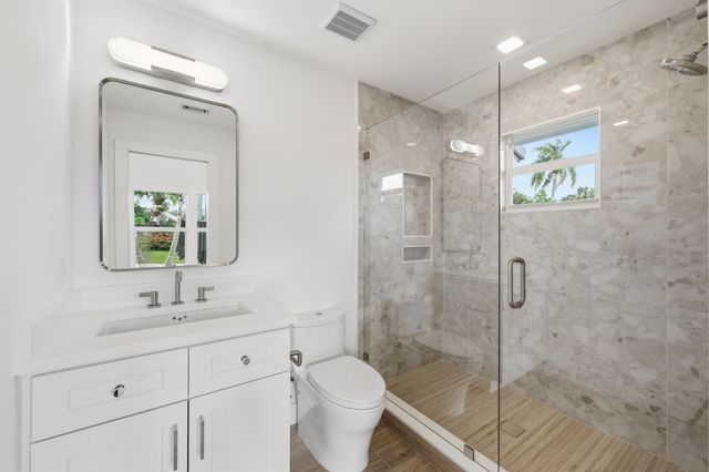 6189 Woodcutter Court, Palm Beach Gardens, FL 33418