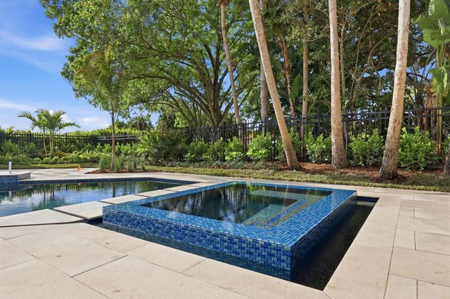 6189 Woodcutter Court, Palm Beach Gardens, FL 33418