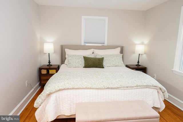 220 BALLIGOMINGO RD, Conshohocken, PA 19428