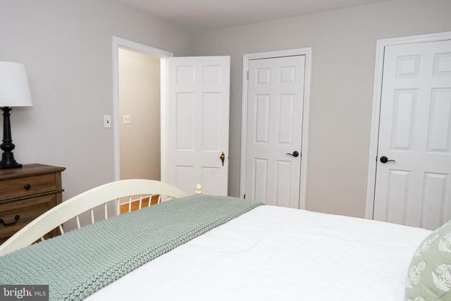 220 BALLIGOMINGO RD, Conshohocken, PA 19428