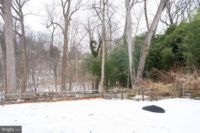 220 BALLIGOMINGO RD, Conshohocken, PA 19428