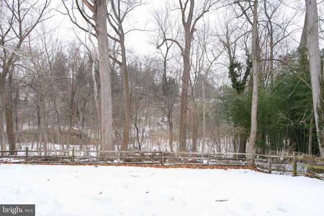 220 BALLIGOMINGO RD, Conshohocken, PA 19428