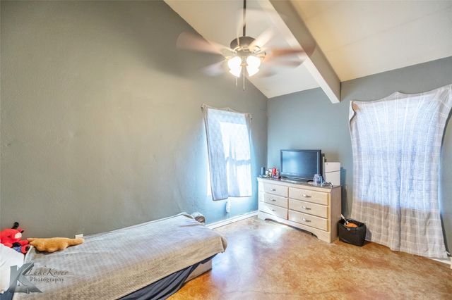 1502 Avenue N N, Anson, TX 79501