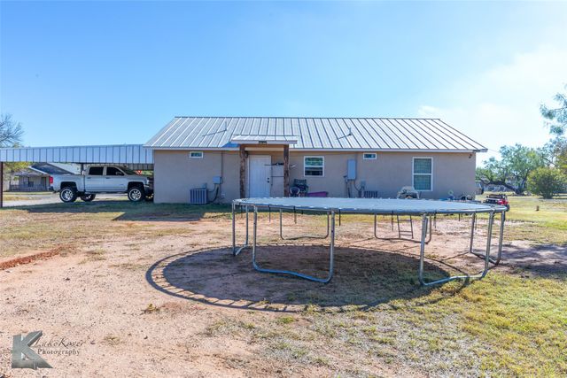 1502 Avenue N N, Anson, TX 79501