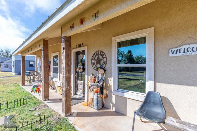 1502 Avenue N N, Anson, TX 79501