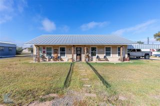 1502 Avenue N N, Anson, TX 79501