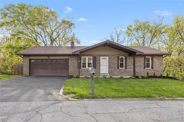 9 Chateau Lane, Unincorporated, MO 63010