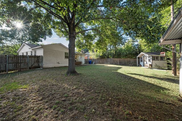 1725 La Porte Drive, Waco, TX 76710