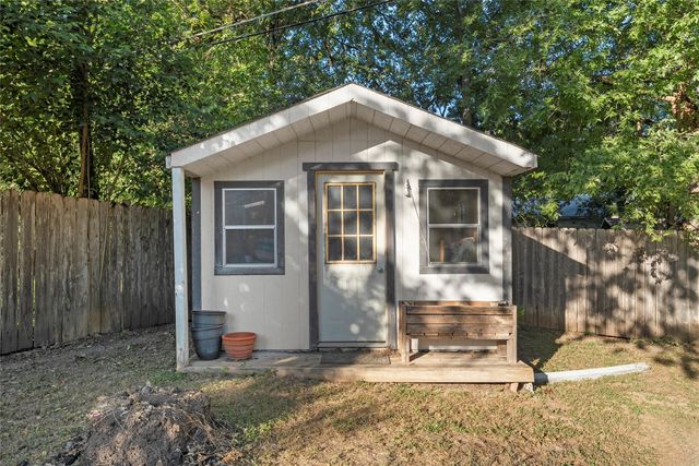 1725 La Porte Drive, Waco, TX 76710