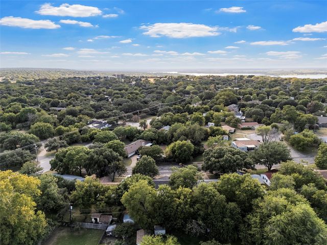 1725 La Porte Drive, Waco, TX 76710