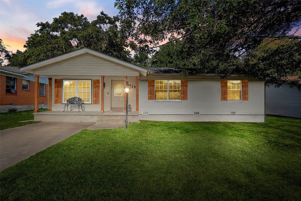 1725 La Porte Drive, Waco, TX 76710