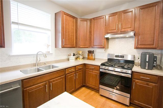 1516 Elderberry RD, Suffolk, VA 23435