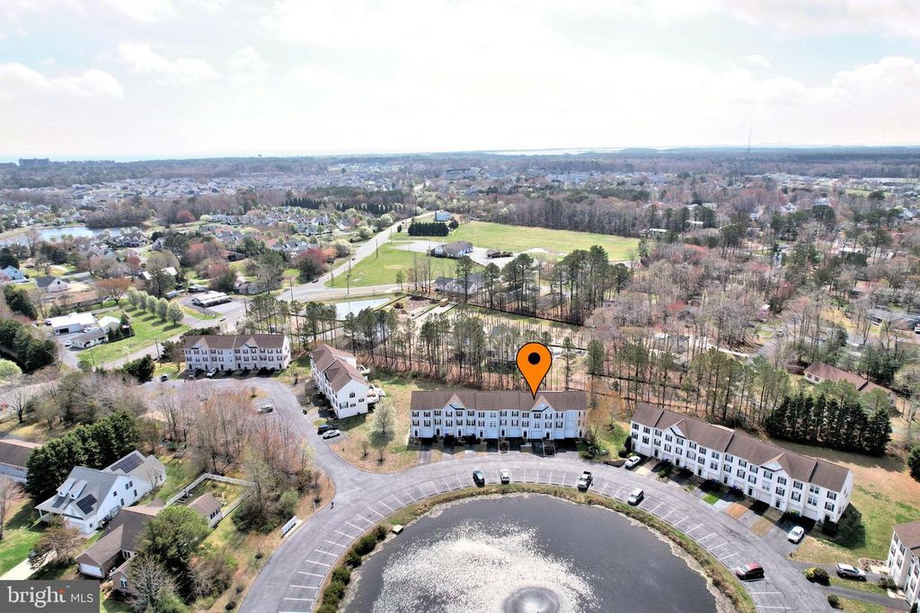 Image 10 of property listing at 15 JOHN HALL DR, Ocean View, DE 19970