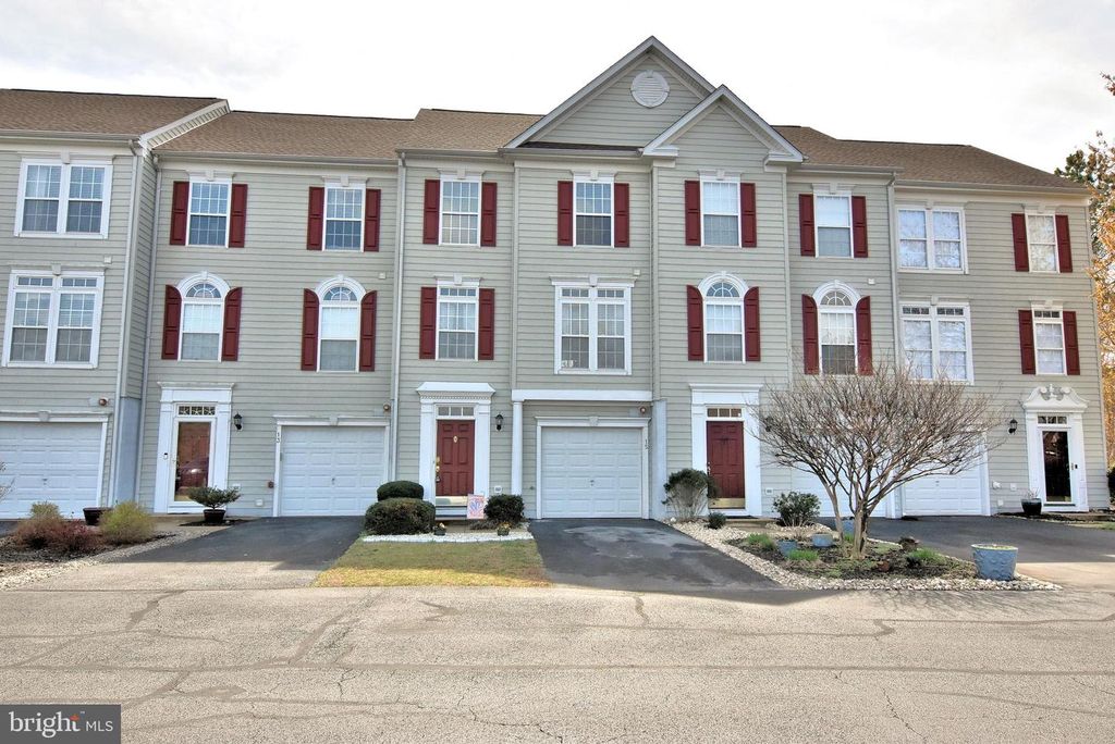 Image 2 of property listing at 15 JOHN HALL DR, Ocean View, DE 19970