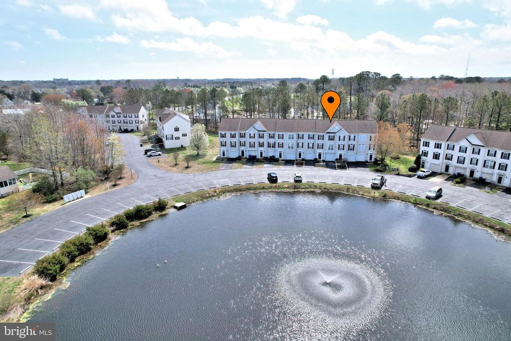 Image 7 of property listing at 15 JOHN HALL DR, Ocean View, DE 19970