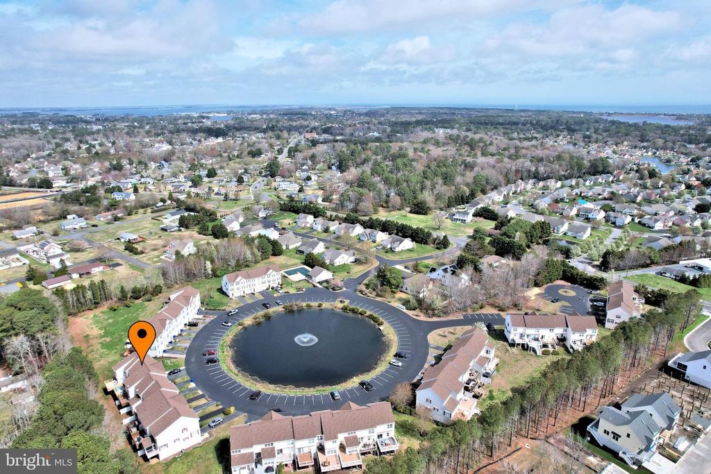 Image 9 of property listing at 15 JOHN HALL DR, Ocean View, DE 19970