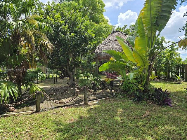 1510 NW 17th St, Homestead, FL 33030