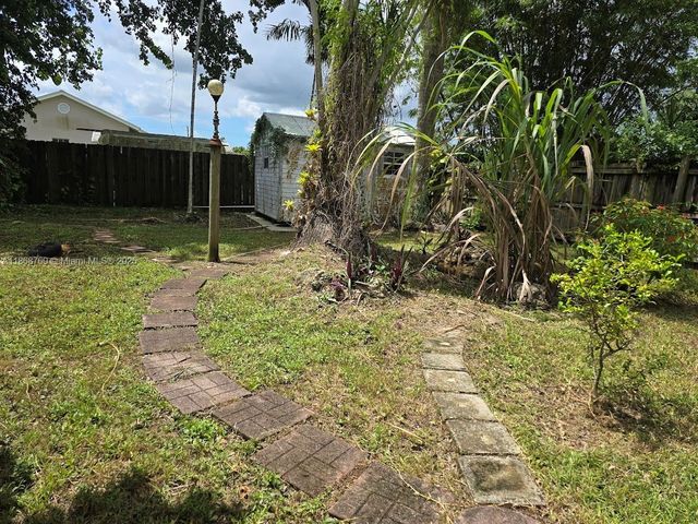 1510 NW 17th St, Homestead, FL 33030