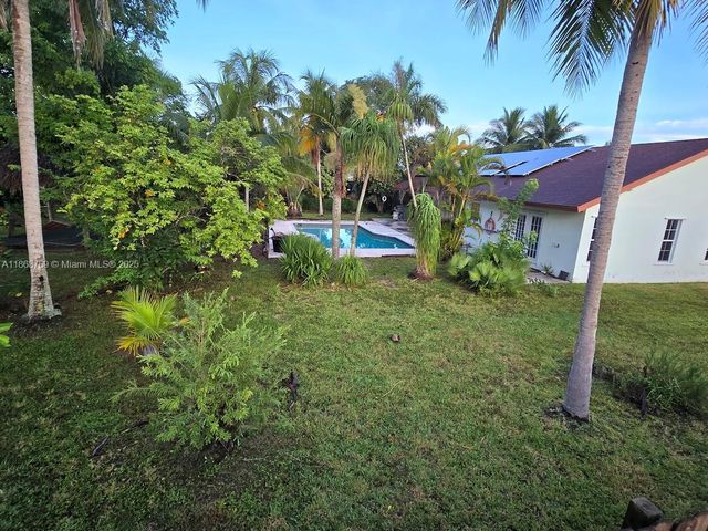 1510 NW 17th St, Homestead, FL 33030