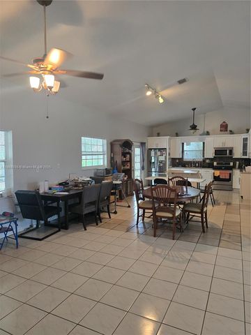 1510 NW 17th St, Homestead, FL 33030