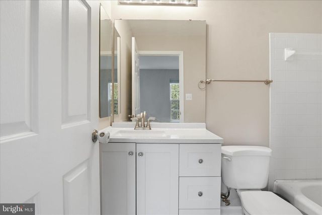 2038 STARGRASS CT, Woodbridge, VA 22192