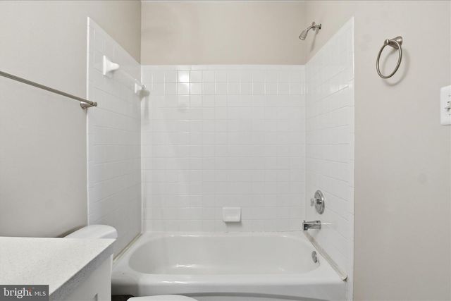 2038 STARGRASS CT, Woodbridge, VA 22192