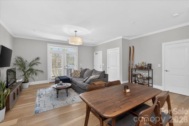 2151 Mcclintock Road 112, Charlotte, NC 28205