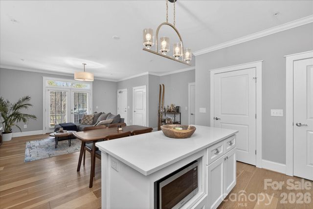 2151 Mcclintock Road 112, Charlotte, NC 28205