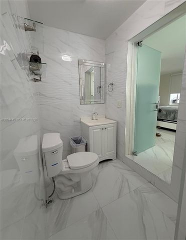 5801 NW 113th Ter 4, Hialeah, FL 33012